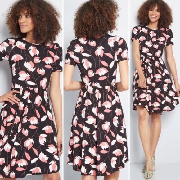 Modcloth black pink floral print short‎ sleeve dress, 1X - Picture 1 of 16